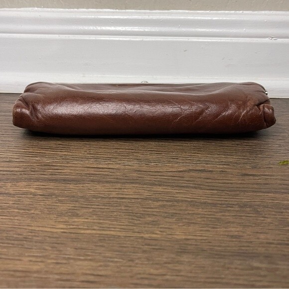 HOBO Womens Lauren Clutch Wallet Leather Floral Lining - EUC - Picture 4 of 16